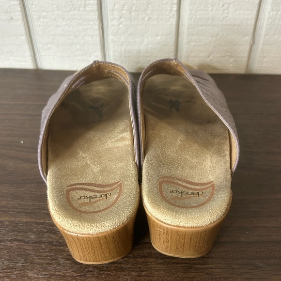Dansko Sheri Sandals, size 39. Some staining on insoles-see pictures. - Picture 4 of 7